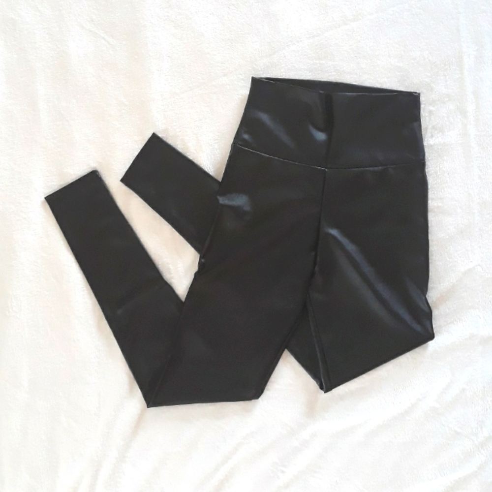 Black Faux Leather Leggings, M